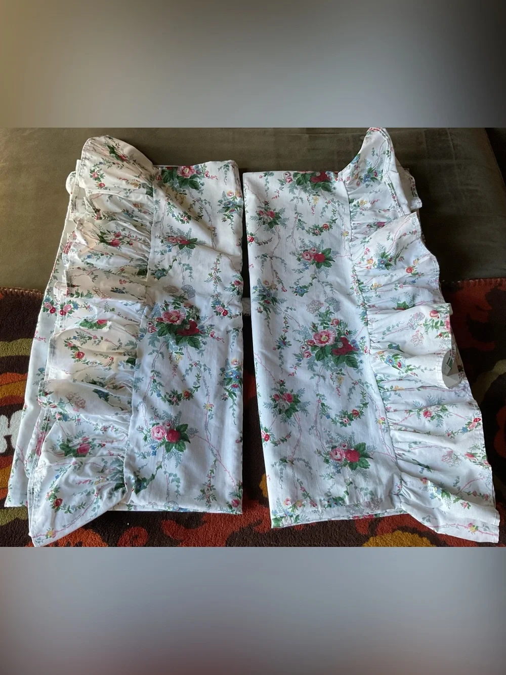 Vintage, Ralph Lauren BLAINE Floral Ruffled 2 KING Pillowcases